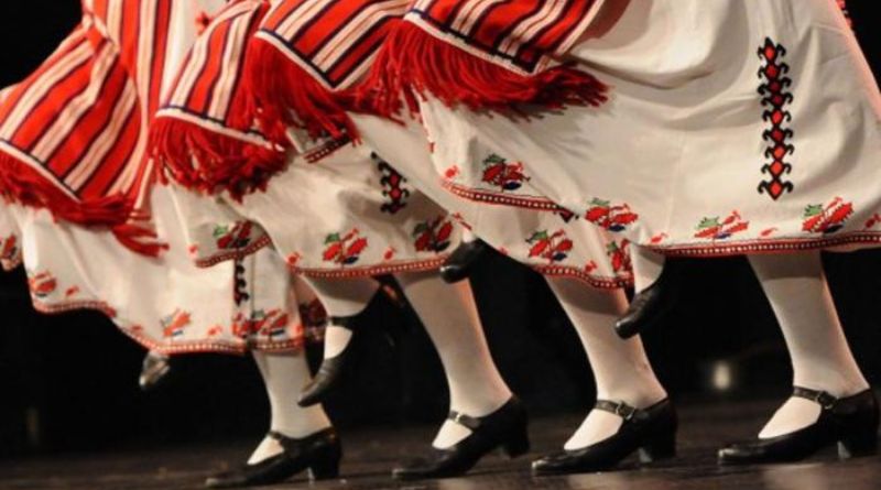 Сформира се група за народни танци в село Шишманци